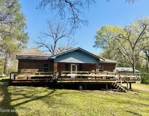 147 Clifford Rd, Natchez, MS 39120