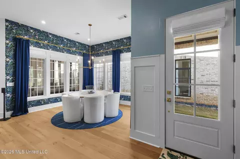 Dining - 106 Water St, Madison, MS 39110 photo 1 of 3