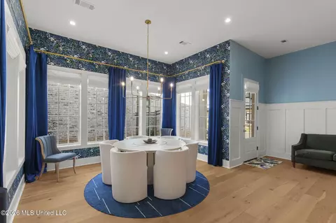 Dining - 106 Water St, Madison, MS 39110 photo 3 of 3