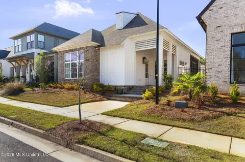 Exterior - 106 Water St, Madison, MS 39110 photo 3 of 15