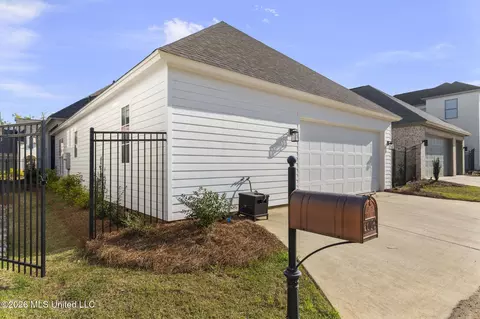Exterior - 106 Water St, Madison, MS 39110 photo 12 of 15