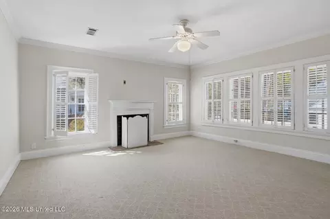 Living - 1622 Poplar Blvd, Jackson, MS 39202 photo 3 of 3