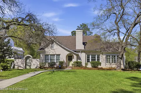 1622 Poplar Blvd, Jackson, MS 39202