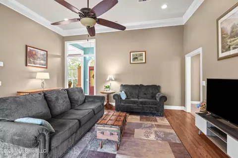 Living - 343 Avalon Way, Brandon, MS 39047 photo 2 of 2