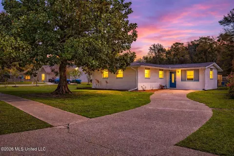 2304 Gulf Ave, Gulfport, MS 39501
