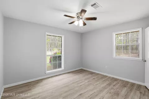 Bedroom - 413 Michael Dr, Brandon, MS 39042 photo 3 of 6