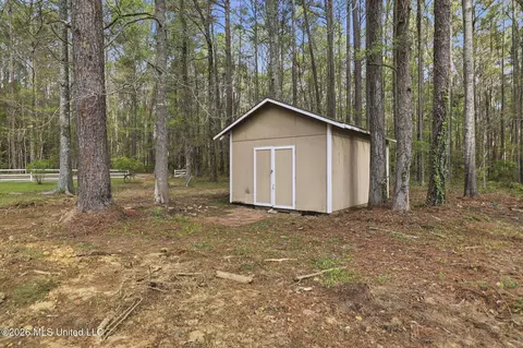 Exterior - 413 Michael Dr, Brandon, MS 39042 photo 3 of 3