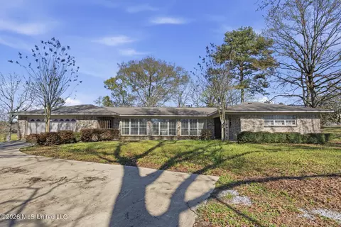 2021 Highway 35, Walnut Grove, MS 39189