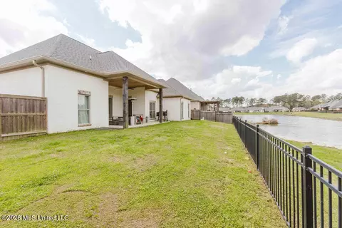 Exterior - 500 Wales Way, Flowood, MS 39232 photo 8 of 10