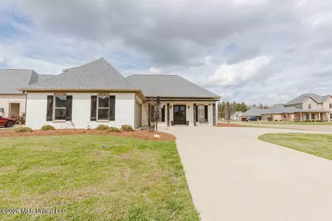 Exterior - 500 Wales Way, Flowood, MS 39232 photo 6 of 10