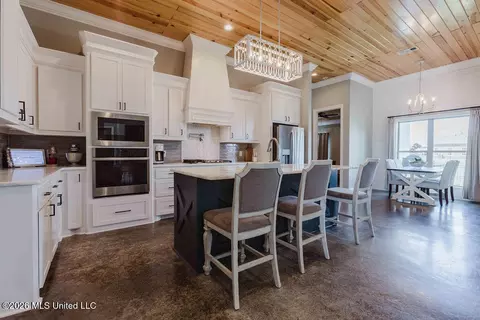 Kitchen - 500 Wales Way, Flowood, MS 39232 photo 1 of 2