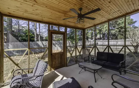 Exterior - 371 Avalon Way, Brandon, MS 39047 photo 2 of 8