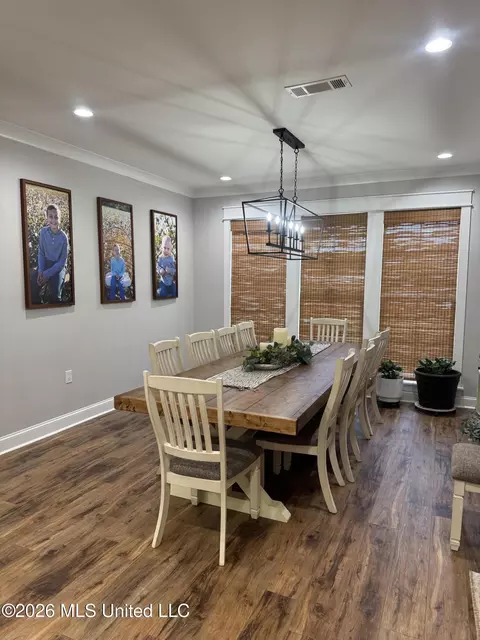 Dining - 329 Gilmers Chapel Rd, Conehatta, MS 39057 photo 1 of 2