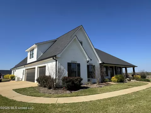Exterior - 329 Gilmers Chapel Rd, Conehatta, MS 39057 photo 3 of 7