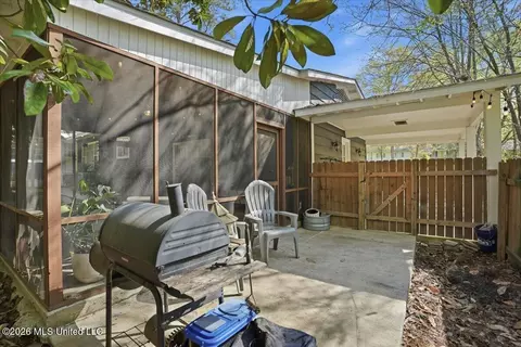 Exterior - 4429 Forest Park Dr, Jackson, MS 39211 photo 8 of 10