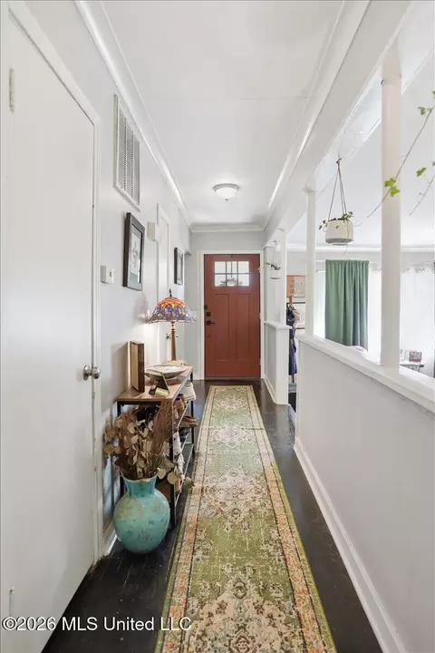 Entry Way - 4429 Forest Park Dr, Jackson, MS 39211 photo 1 of 3