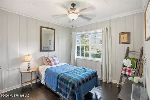 Bedroom - 4429 Forest Park Dr, Jackson, MS 39211 photo 8 of 8