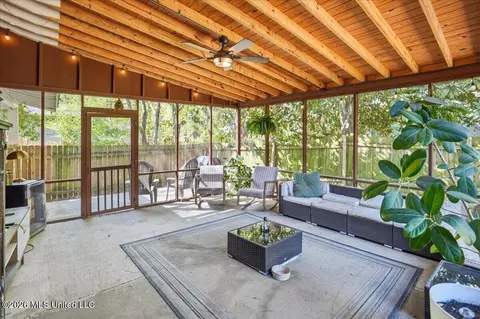 Exterior - 4429 Forest Park Dr, Jackson, MS 39211 photo 6 of 10