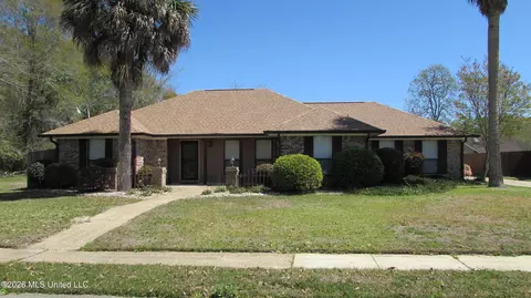 105 Eagle Feather Ln, Gulfport, MS 39503