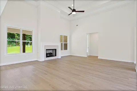 Living - 1795 Single Tree Dr, Hernando, MS 38632 photo 1 of 5