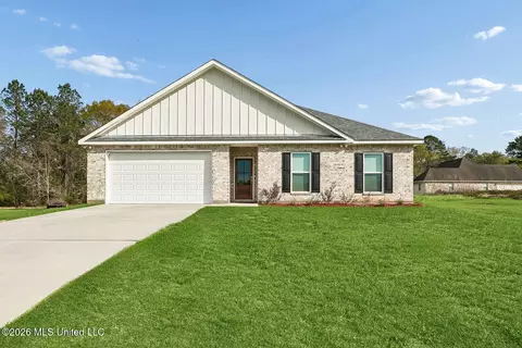 85 Knoll Creek Dr, Carriere, MS 39426