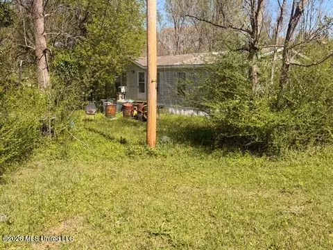 185 Carol Ave, Florence, MS 39073 photo 6