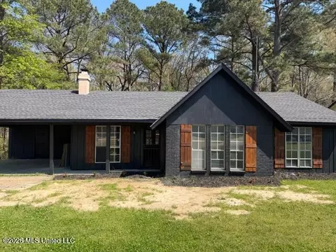 Exterior - 144 Thousand Oaks Cir, Jackson, MS 39212 photo 3 of 3