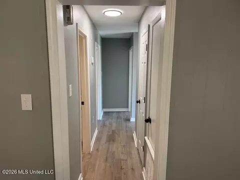 Entry Way - 144 Thousand Oaks Cir, Jackson, MS 39212 photo 1 of 1