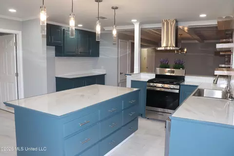 Kitchen - 45 Stonegate Dr, Brandon, MS 39042 photo 1 of 2