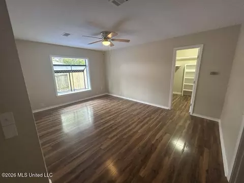 Living - 45 Stonegate Dr, Brandon, MS 39042 photo 6 of 6