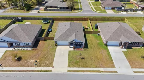 View/Area - 1090 Enclave Cir, Long Beach, MS 39560 photo 2 of 2
