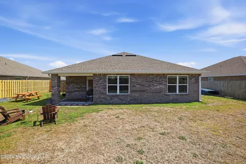 Exterior - 1090 Enclave Cir, Long Beach, MS 39560 photo 4 of 4