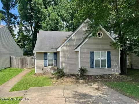 5543 Tiki Ln, Jackson, MS 39212