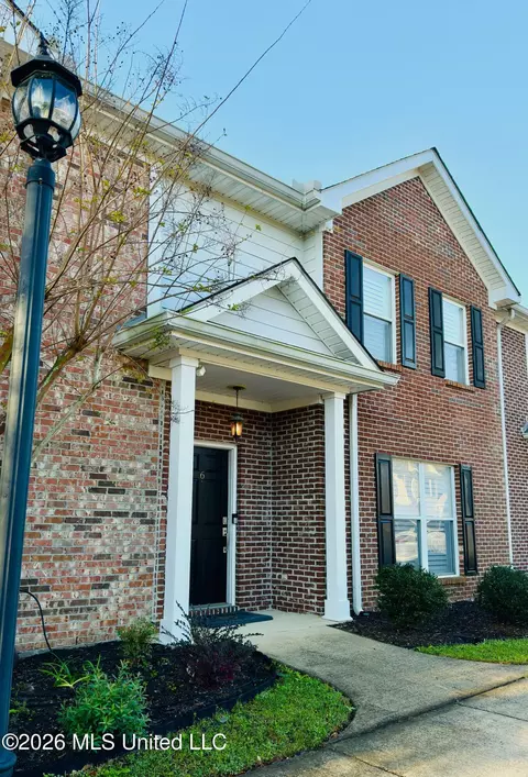 1805 Geerkin St #6, Pascagoula, MS 39581