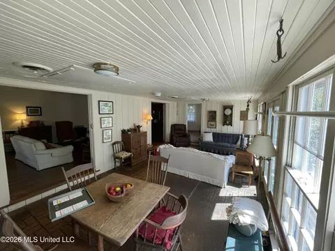 Exterior - 425 Natchez Ave, Brookhaven, MS 39601 photo 1 of 8