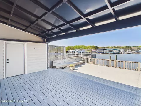Exterior - 14 Breakers Ln, Ridgeland, MS 39157 photo 2 of 4