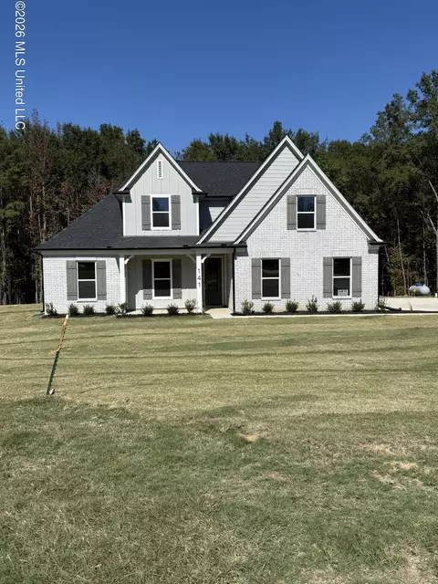 309 Centerline Roper Loop, Byhalia, MS 38611