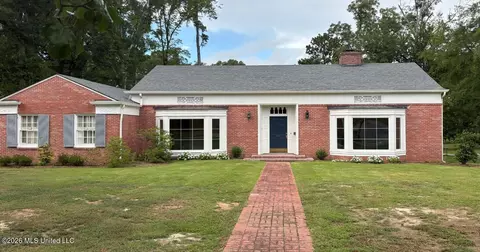 16839 E Main, Louisville, MS 39339