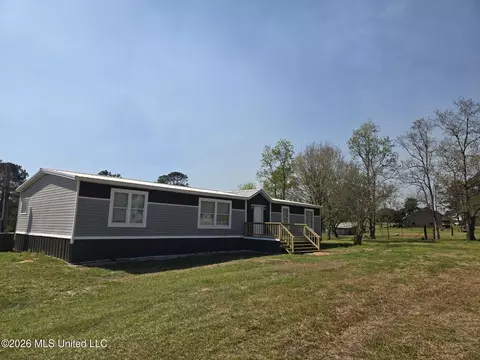18420 Miller Edwards Rd, Saucier, MS 39574