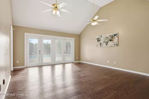Living - 116 Vaughn Dr, Lucedale, MS 39452 photo 2 of 4