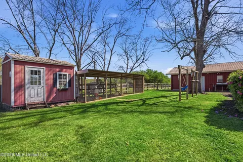 Exterior - 116 Vaughn Dr, Lucedale, MS 39452 photo 4 of 10