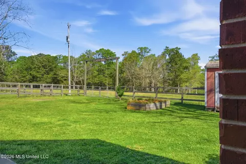 Exterior - 116 Vaughn Dr, Lucedale, MS 39452 photo 3 of 10