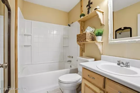 Bath - 116 Vaughn Dr, Lucedale, MS 39452 photo 3 of 3