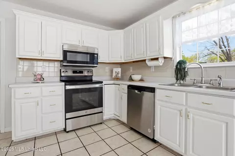 Kitchen - 116 Vaughn Dr, Lucedale, MS 39452 photo 3 of 3