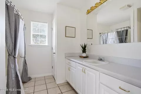 Bath - 116 Vaughn Dr, Lucedale, MS 39452 photo 1 of 3