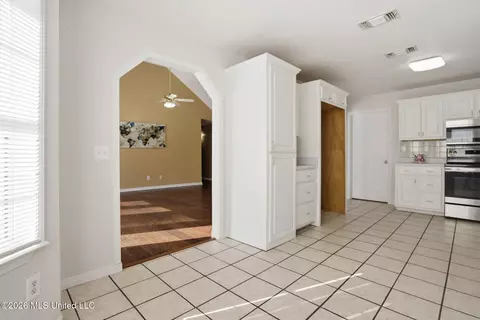 Entry Way - 116 Vaughn Dr, Lucedale, MS 39452 photo 1 of 1