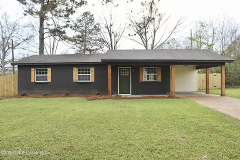 1304 NE 1st Ave, Magee, MS 39111