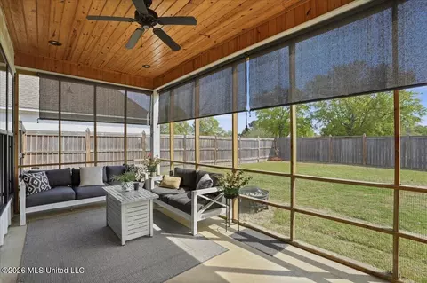 Exterior - 272 Arbor Trl, Brandon, MS 39047 photo 8 of 11
