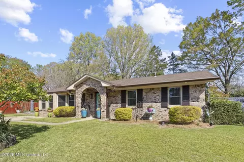 134 Brookwood Dr, Flora, MS 39071