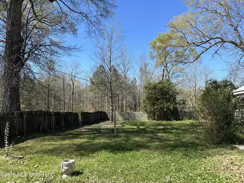 Exterior - 124 Holmar Dr, Brandon, MS 39047 photo 3 of 3